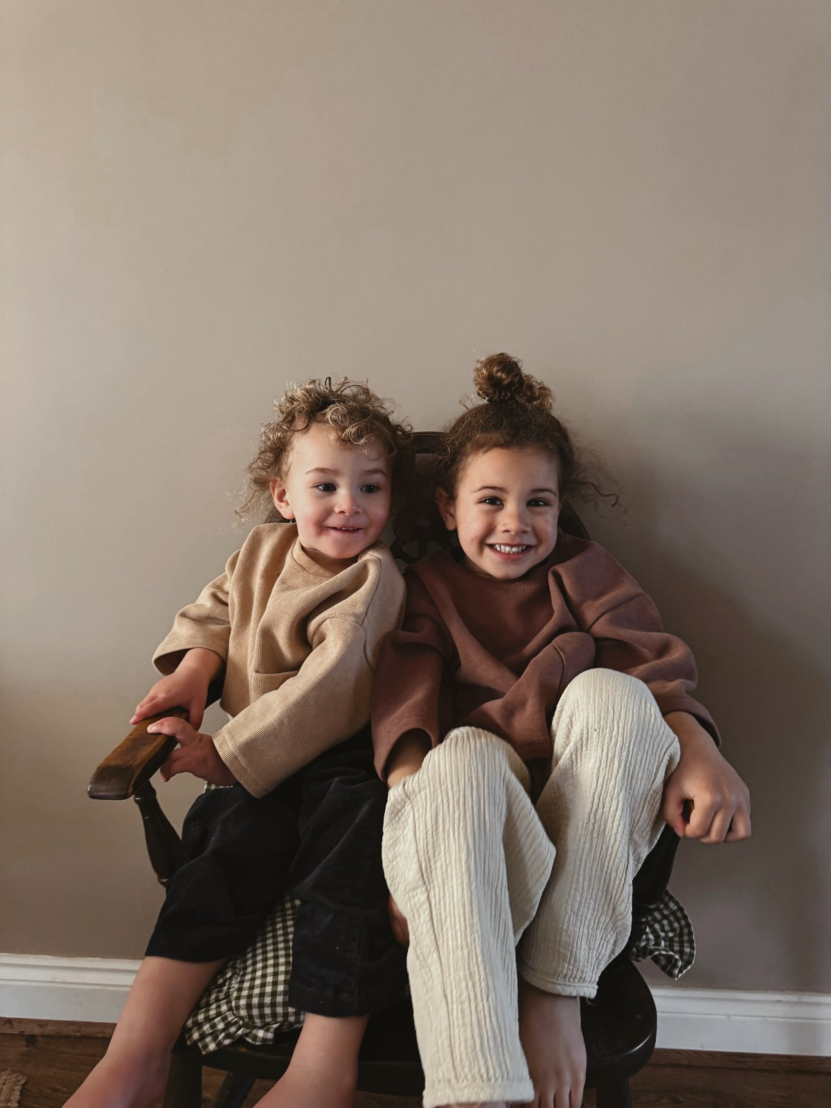 Khaki Long-Sleeved Pocket Top